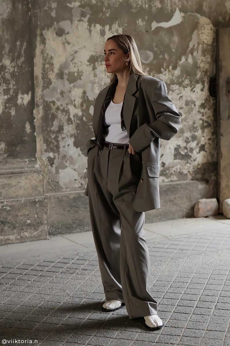 Oversized suit blazer and Wide-leg suit trousers