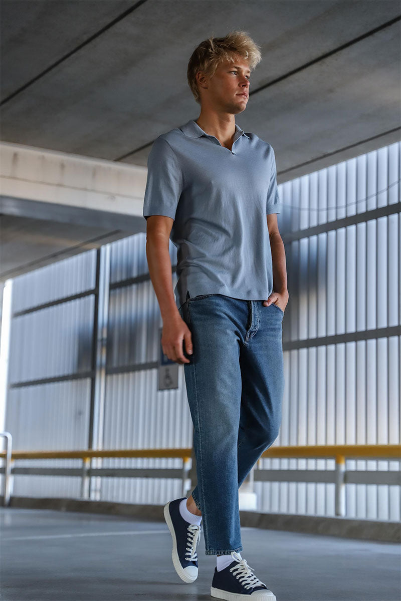 Knit polo shirt BEKER SS and Relaxed rise jeans FINN