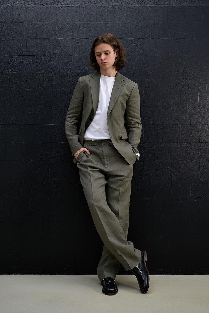 Slip-on loafers NOMBELA and Linen blazer JUSTINN