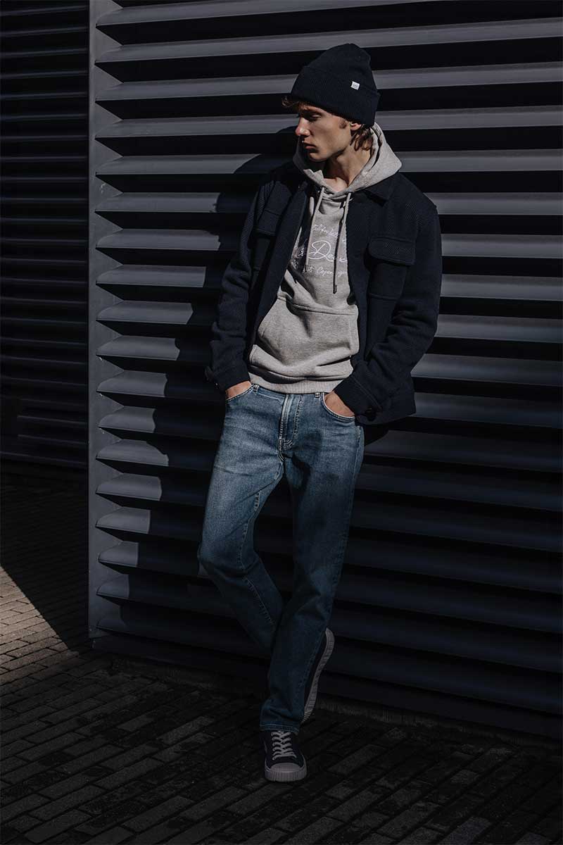 Patch-pocket wool jacket NASH and Embroidered fleece hoodie CAMDEN