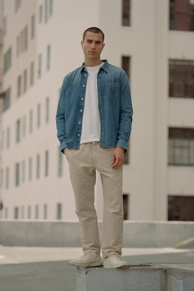 Linen trousers 5-pocket and Suede contrast-detail sneakers MAGG