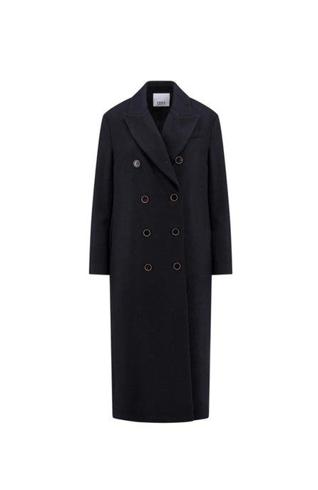 Wool Coat Guide for Women: How to Choose and Style a Wool Coat