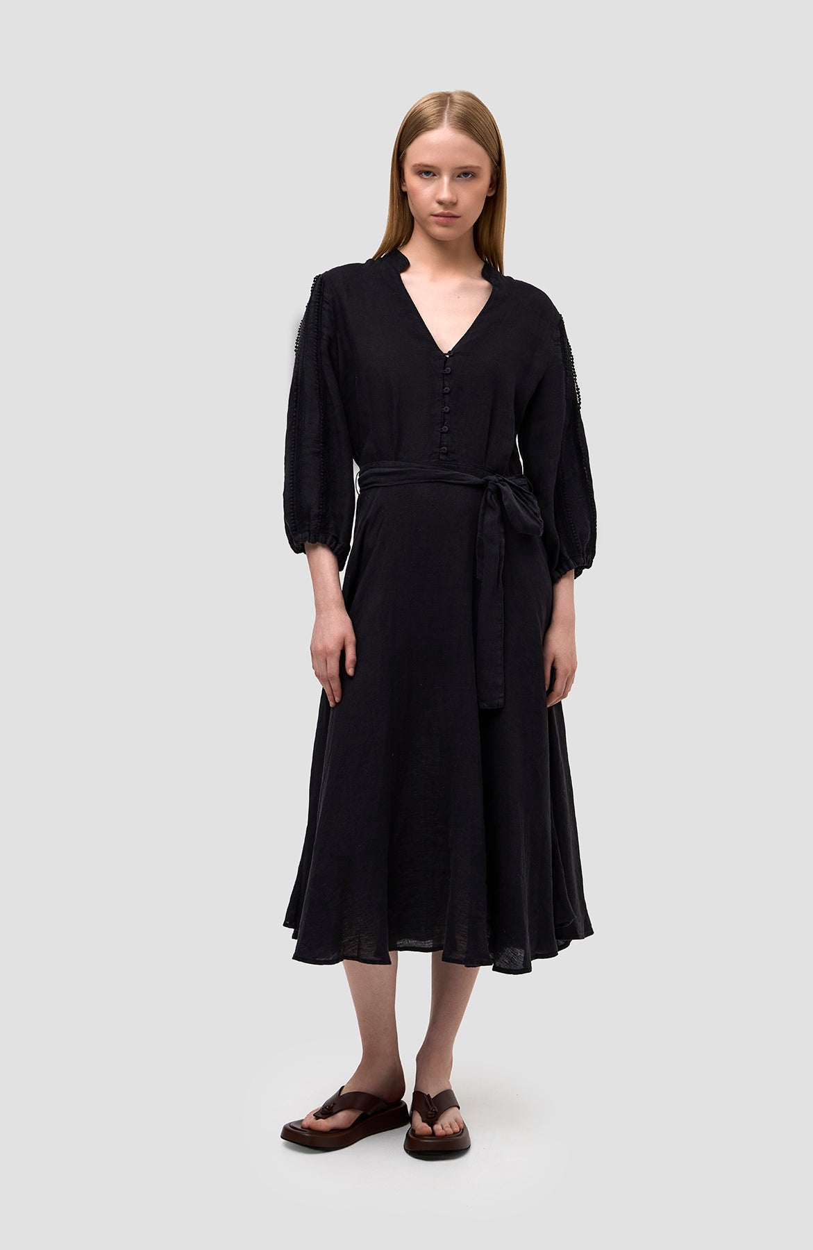 Embroidered linen puff-sleeve dress