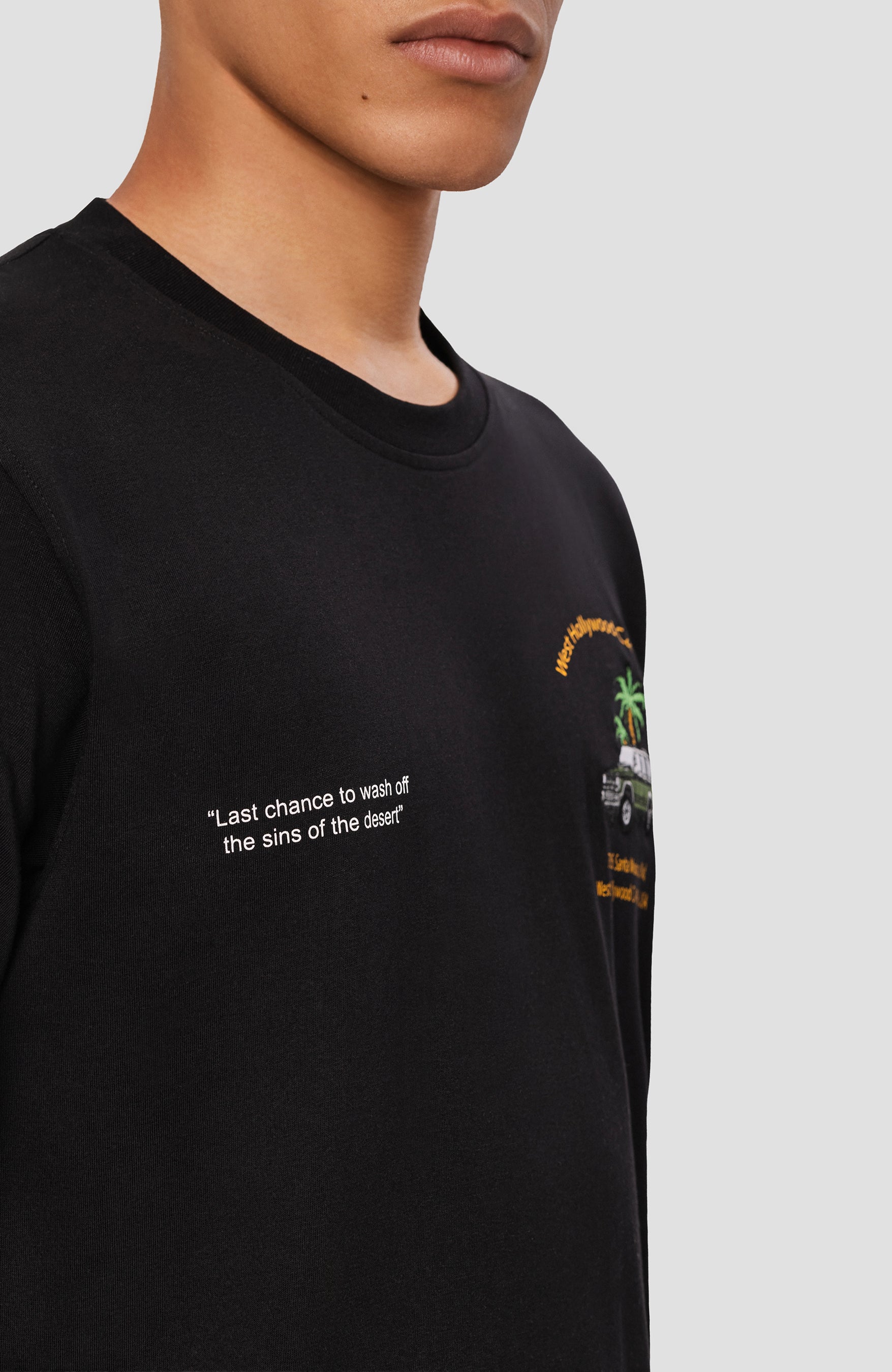 Les deux Black Embroidered t-shirt car wash image 7