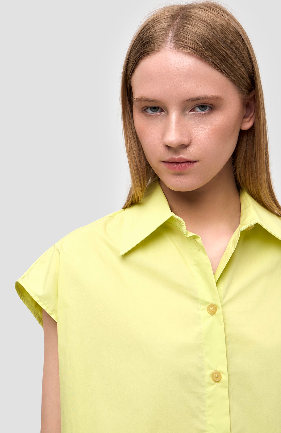 Poplin sleeveless shirt