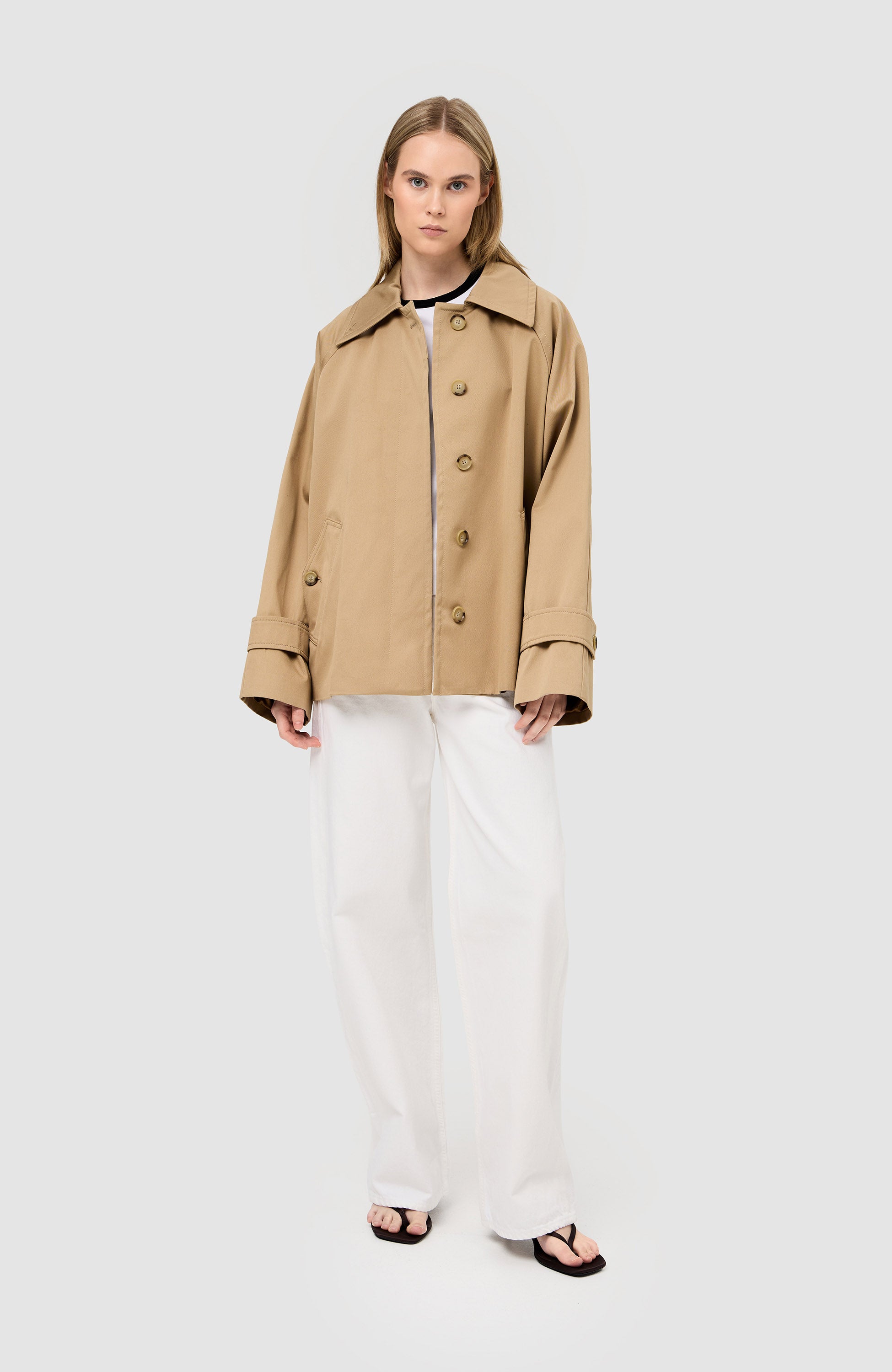 Short trench coat EEVE