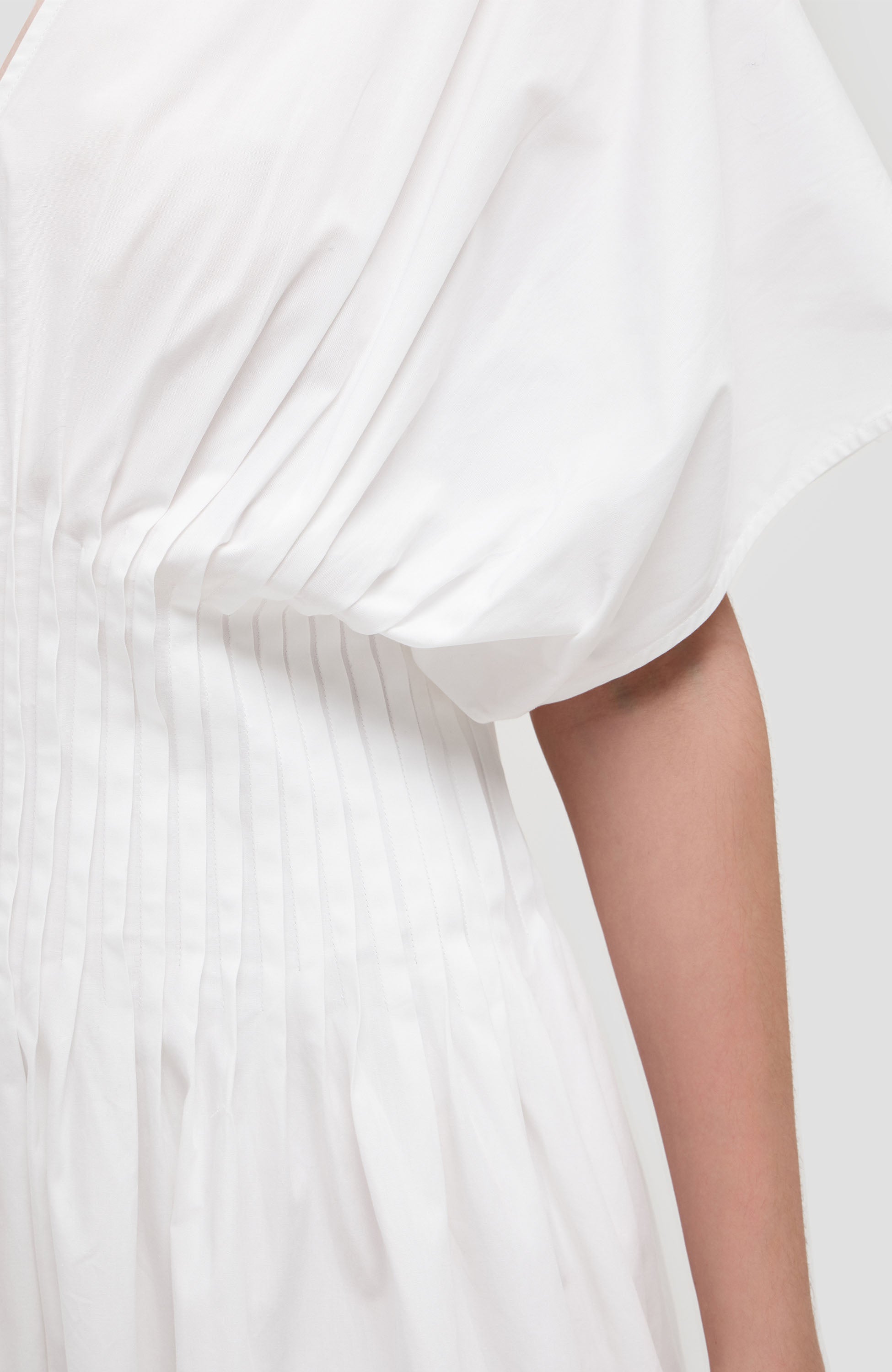 House of Dagmar Poplin V-neck dress