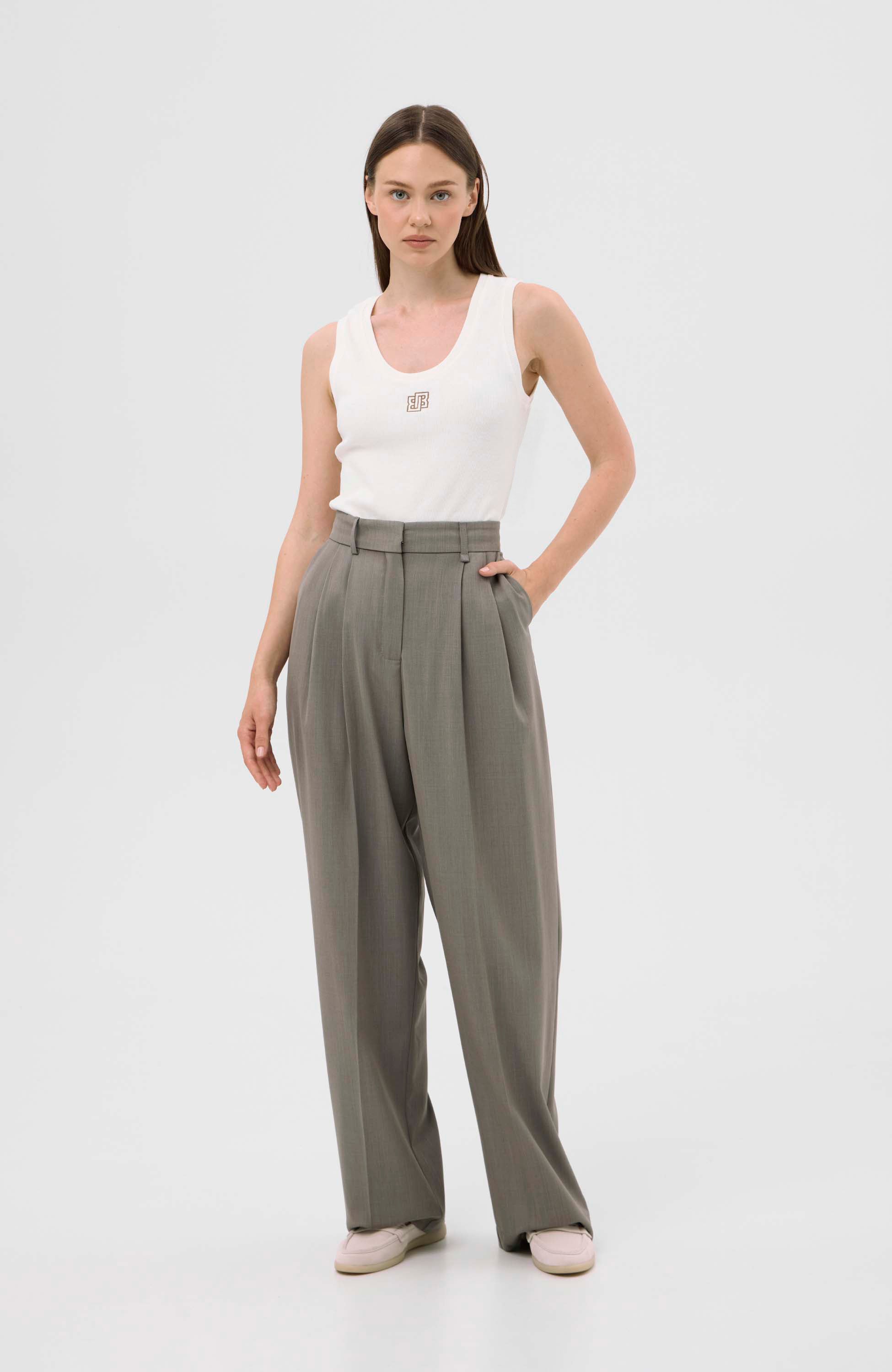 Wide-leg suit trousers