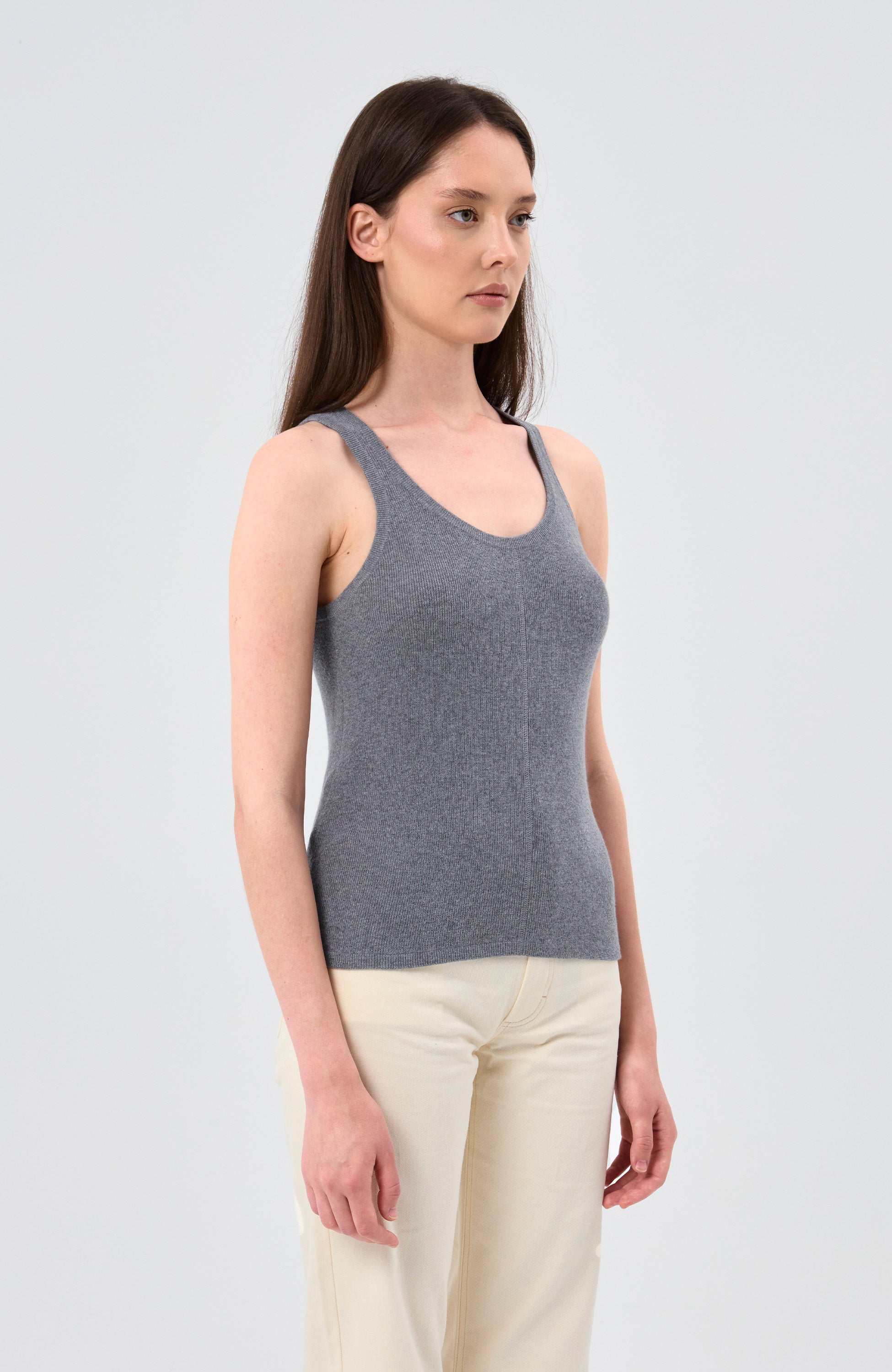 Lisa yang Grey Cashmere tank top meng image 3