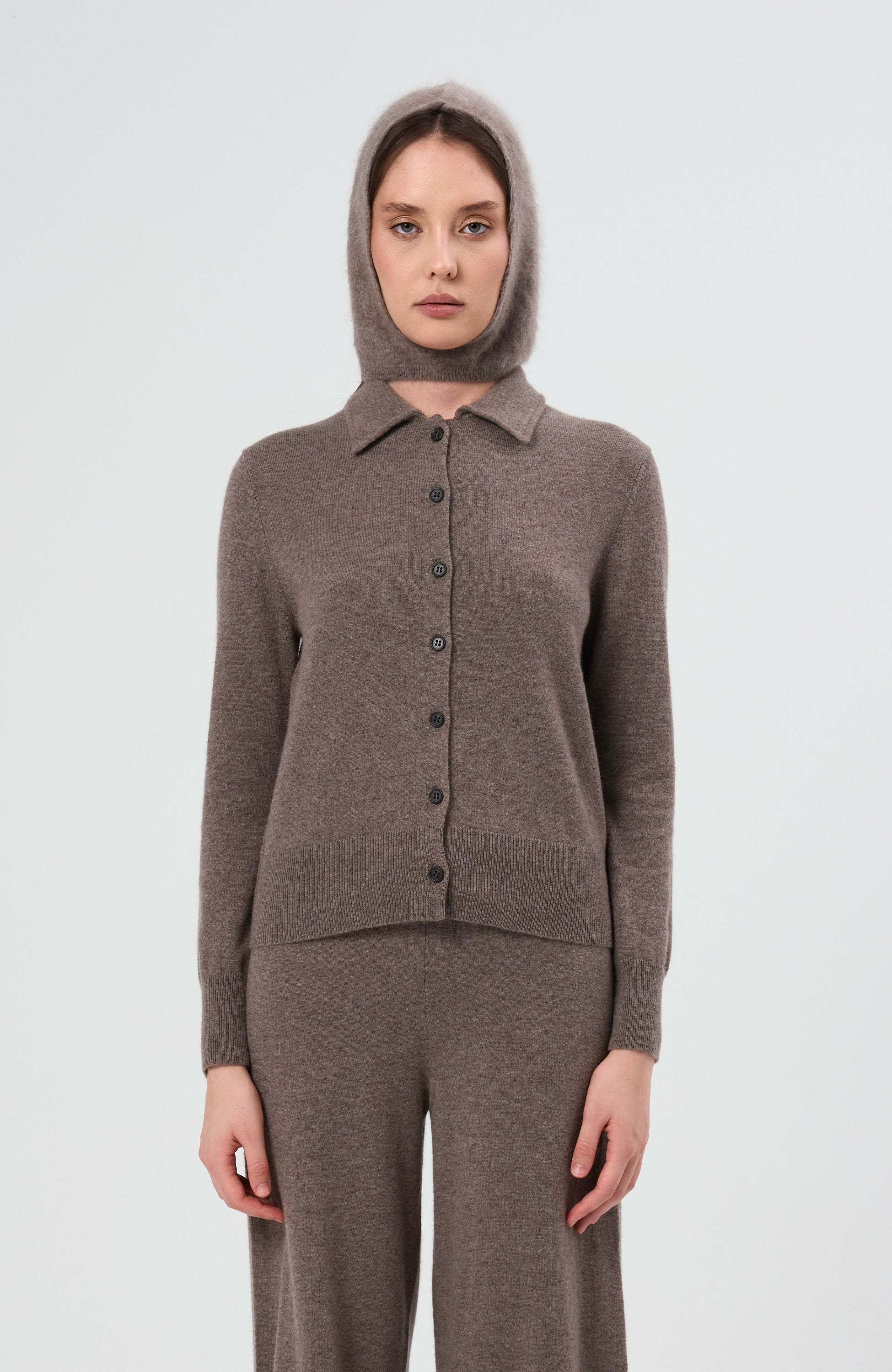 Lisa yang Beige Brushed balaclava image 5