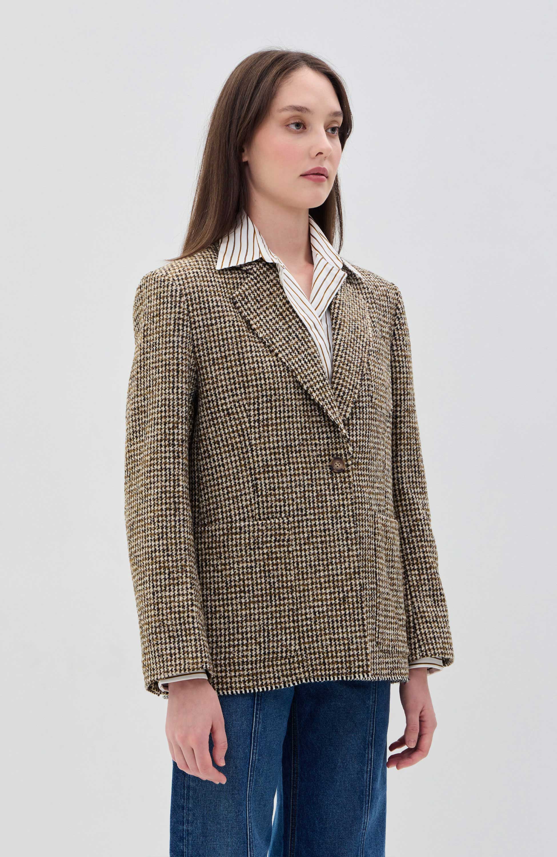 House of dagmar Brown Houndstooth blazer image 3