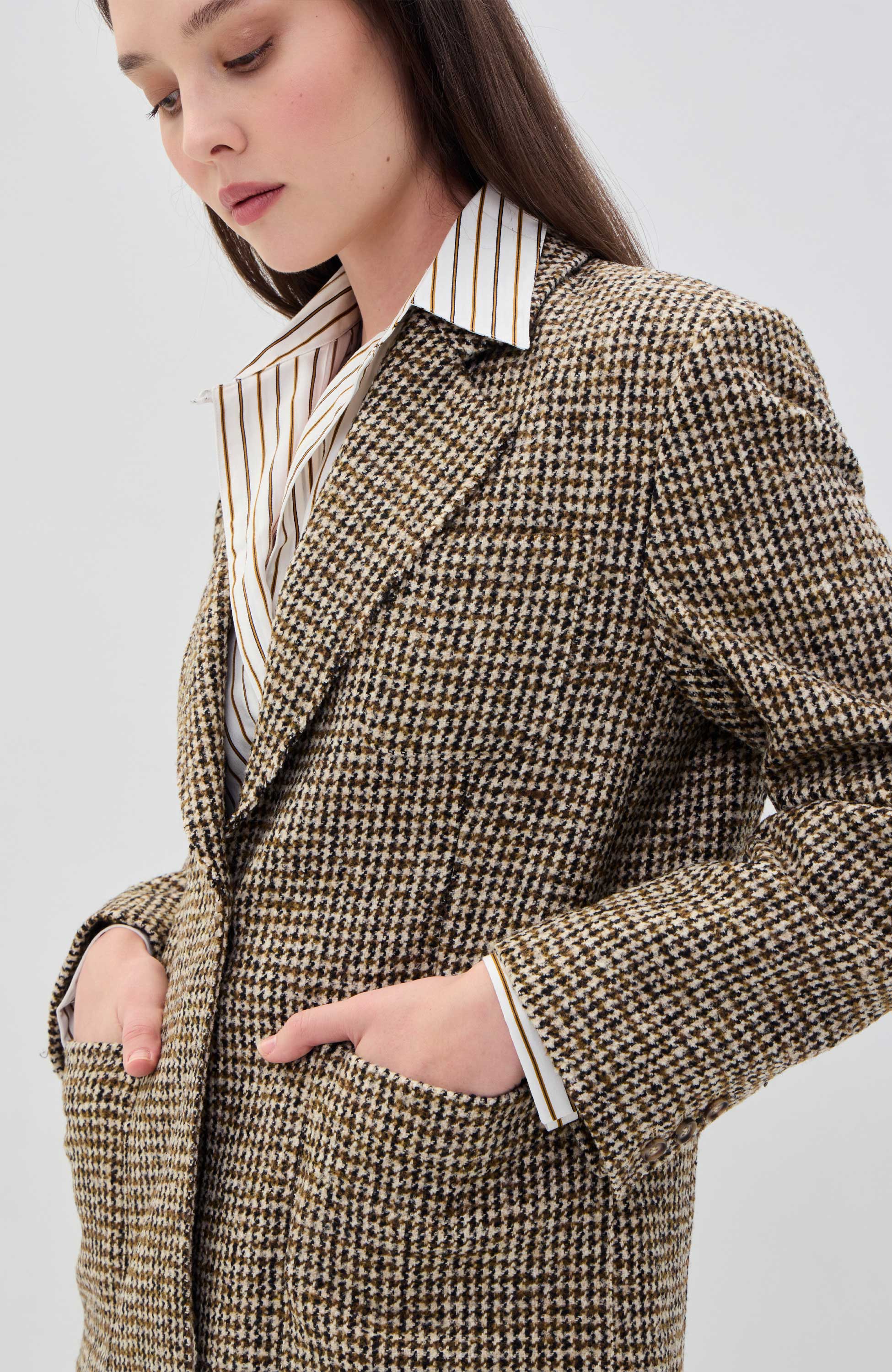House of dagmar Brown Houndstooth blazer image 6
