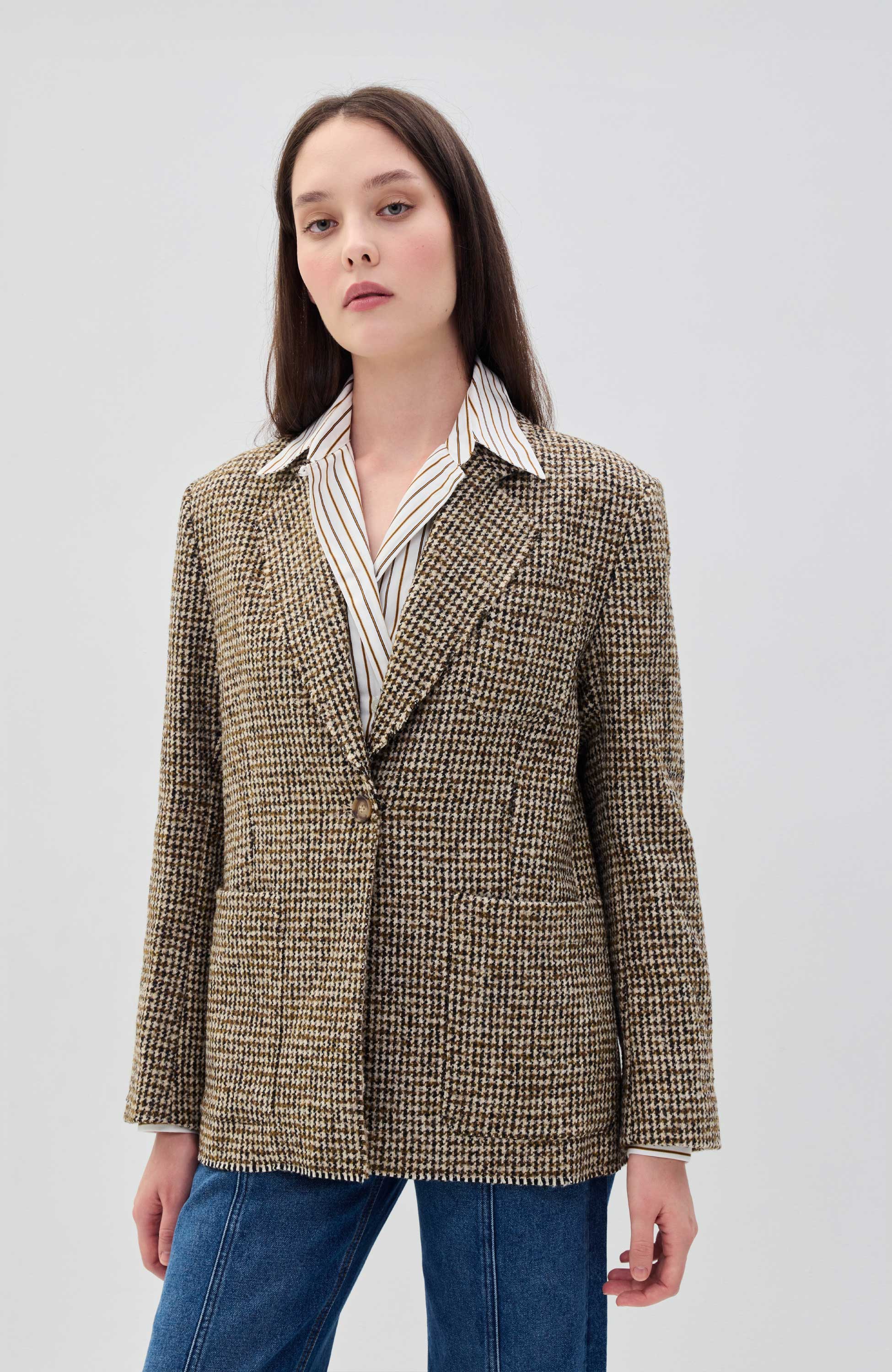 House of dagmar Brown Houndstooth blazer image 4