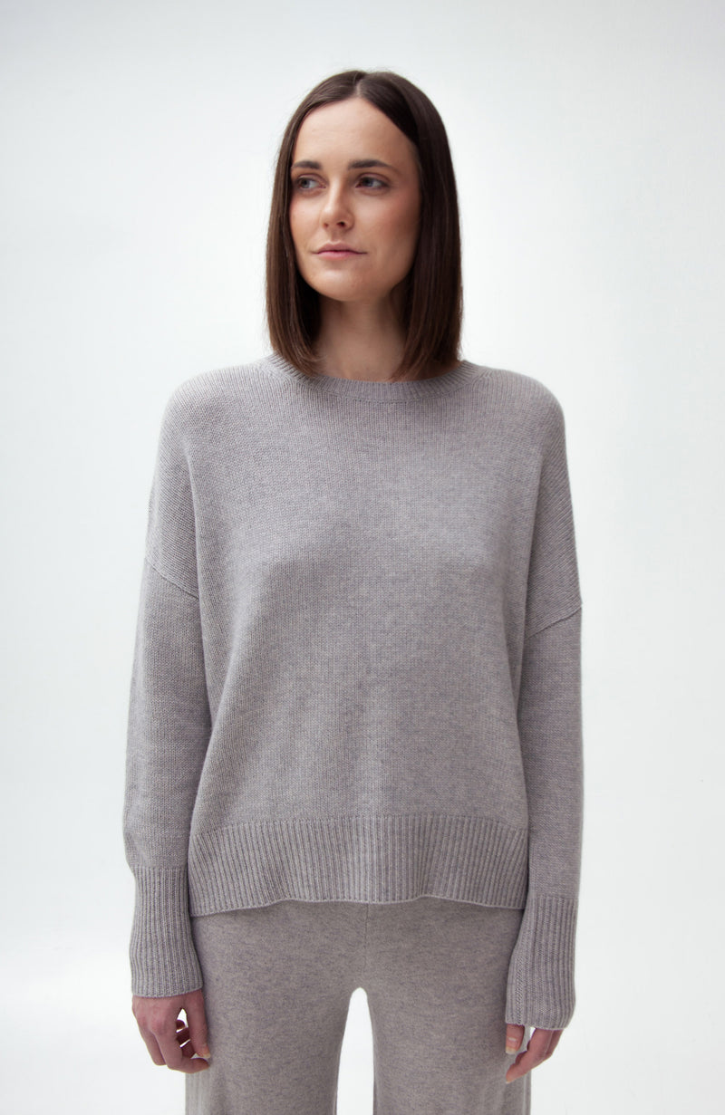 Cashmere Set Leg Milky Way