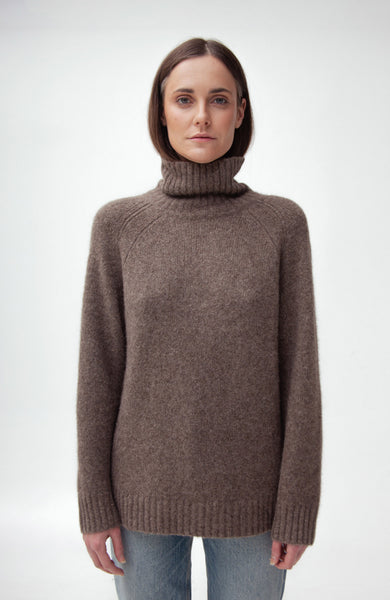 Kõrge kaelusega pullover MARRIE