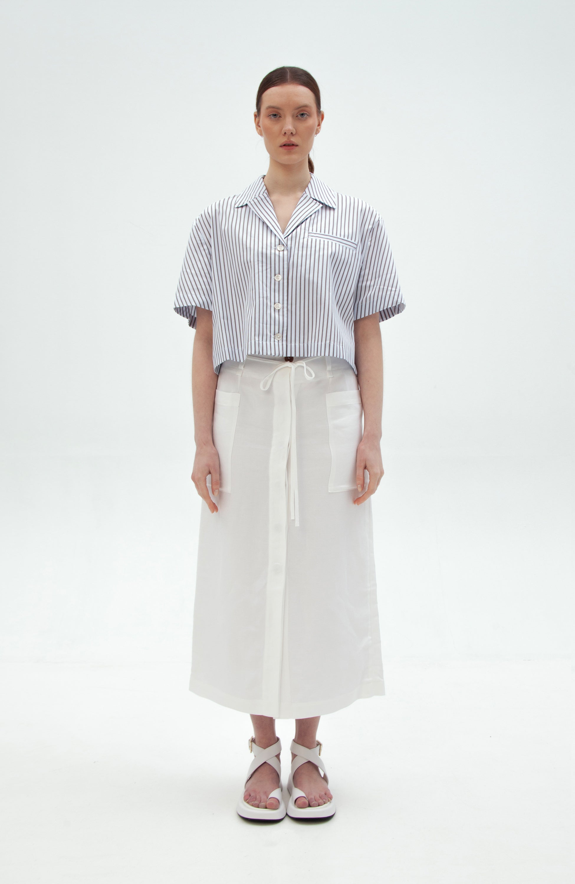 Linen buttoned skirt