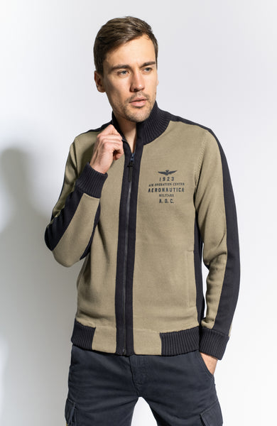 Sweter z dzianiny