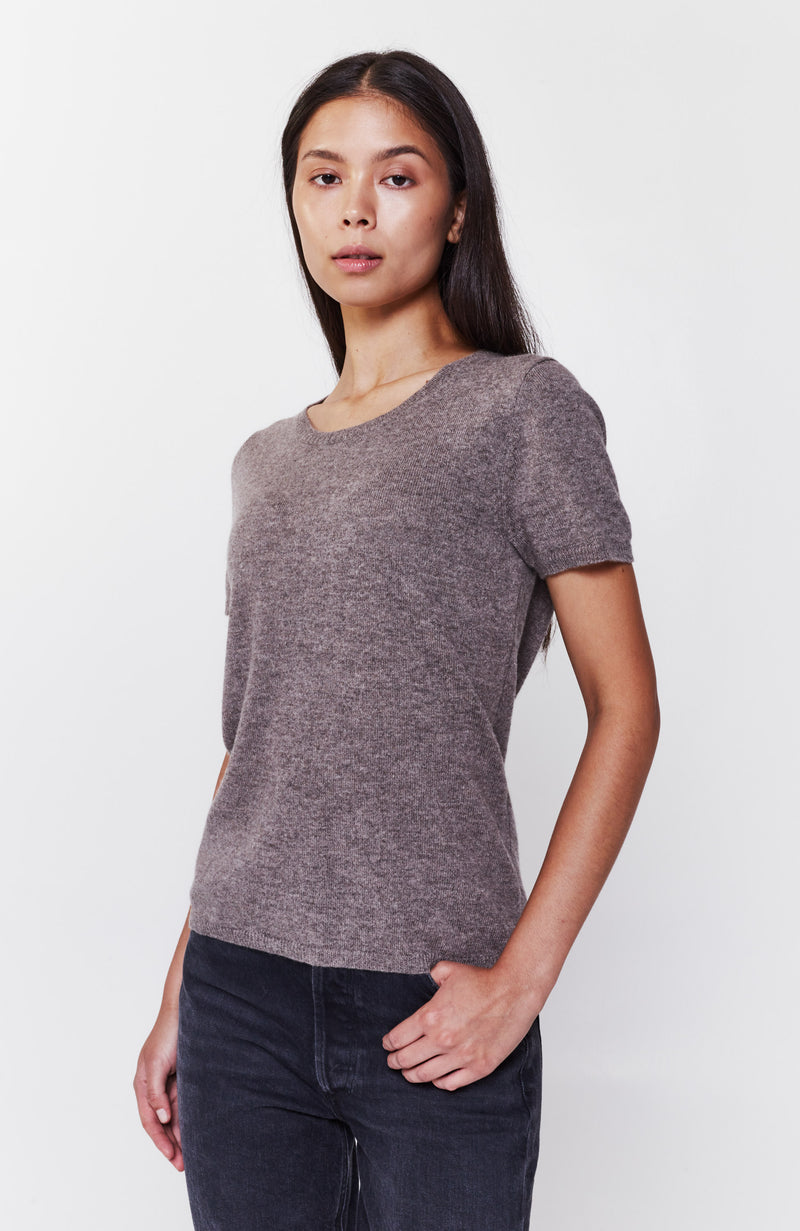 Short-sleeve cashmere top