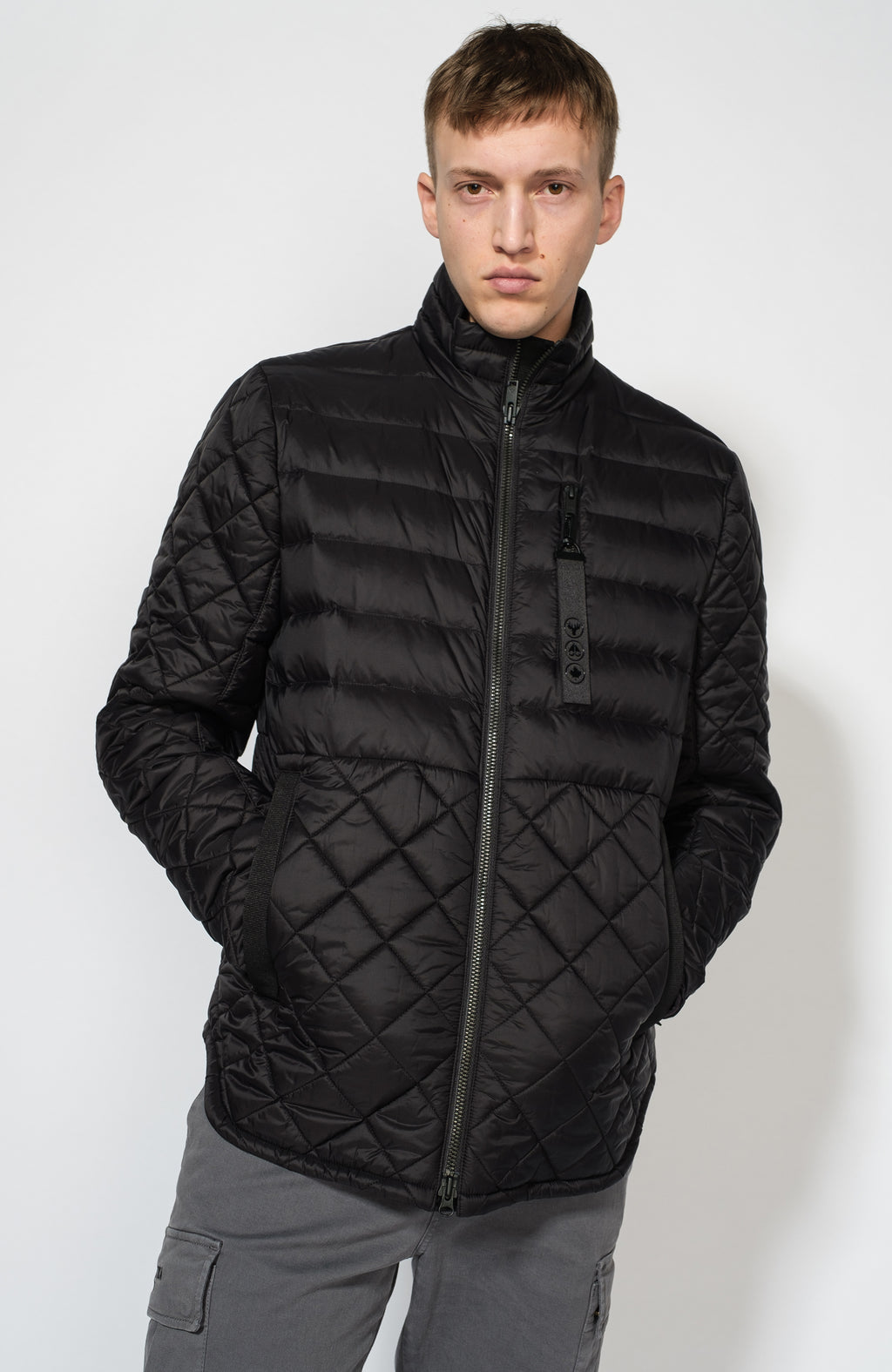 Padded coats Moose Knuckles - Logo patch down jacket in black - M30LP222291